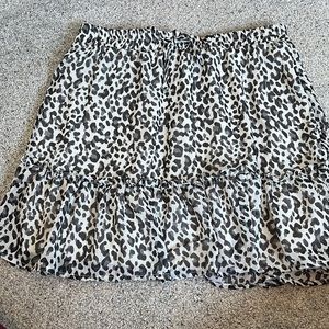 Leopard skirt